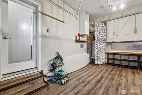 11747 64th Lane S Seattle WA 98178
