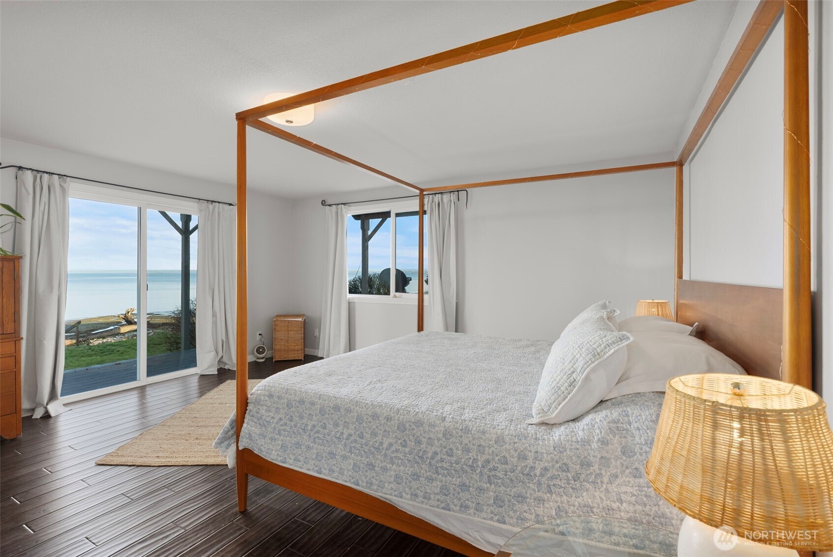 138 Sunrise Avenue SE Ocean Shores WA 98569