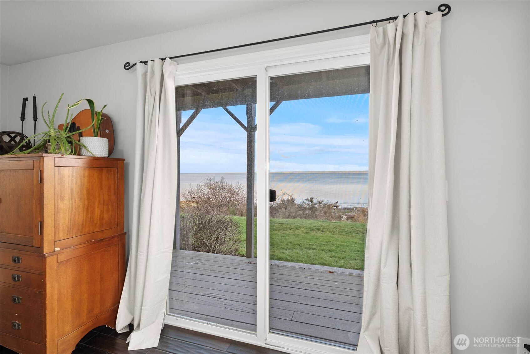 138 Sunrise Avenue SE Ocean Shores WA 98569