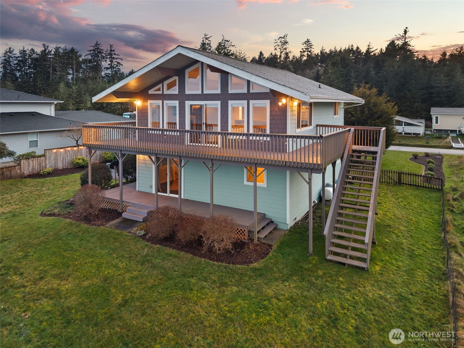 138 Sunrise Avenue SE Ocean Shores WA 98569