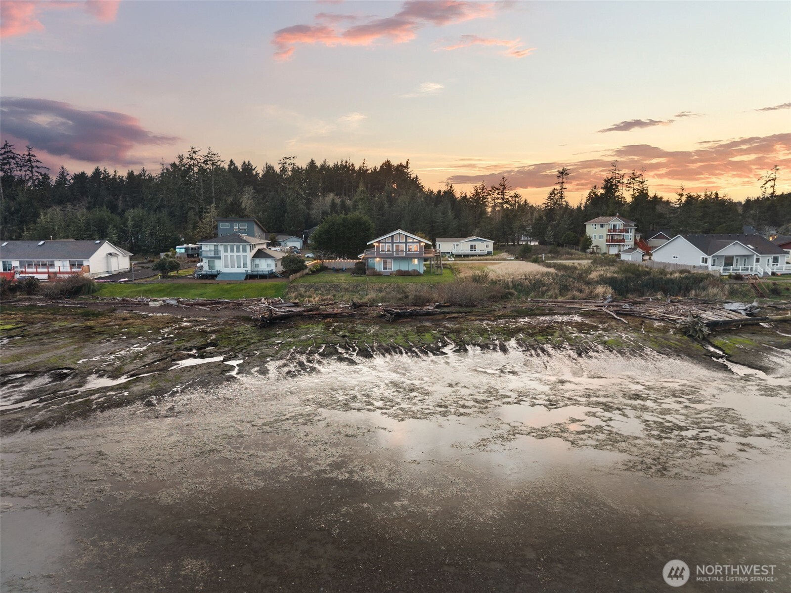 138 Sunrise Avenue SE Ocean Shores WA 98569