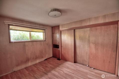 102 E Adams Avenue Morton WA 98356