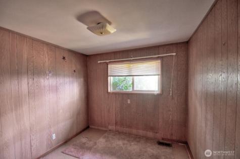 102 E Adams Avenue Morton WA 98356