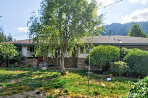 102 E Adams Avenue Morton WA 98356