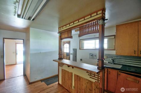 102 E Adams Avenue Morton WA 98356