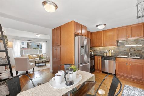 6325 42nd Avenue SW Seattle WA 98136