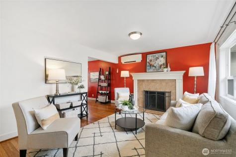 6325 42nd Avenue SW Seattle WA 98136