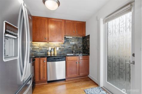 6325 42nd Avenue SW Seattle WA 98136