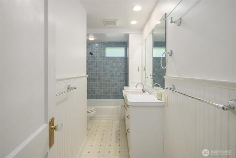 2616 Franklin Avenue E Seattle WA 98102