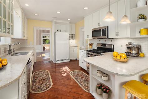 2616 Franklin Avenue E Seattle WA 98102