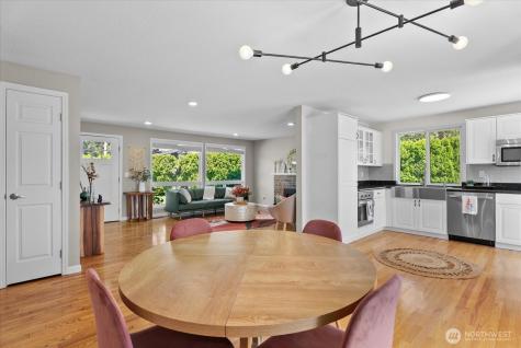 3715 NE 10th Court Renton WA 98056