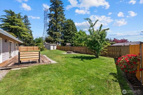 3715 NE 10th Court Renton WA 98056