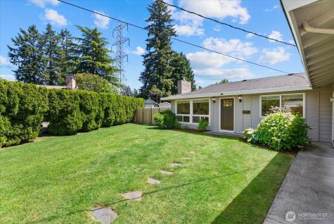 3715 NE 10th Court Renton WA 98056