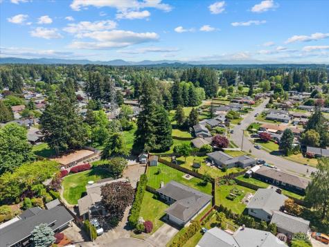 3715 NE 10th Court Renton WA 98056