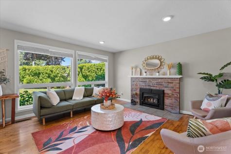 3715 NE 10th Court Renton WA 98056