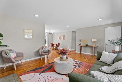 3715 NE 10th Court Renton WA 98056