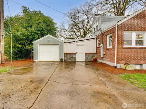 1510 Kinnear Street Kelso WA 98626