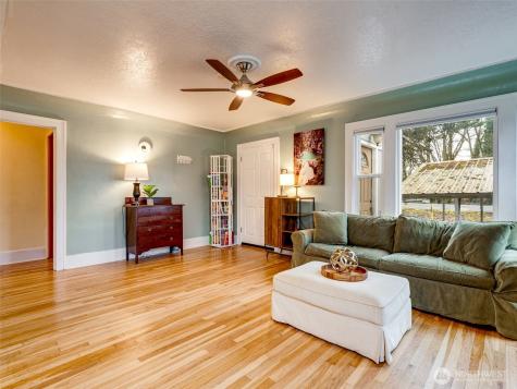 1510 Kinnear Street Kelso WA 98626