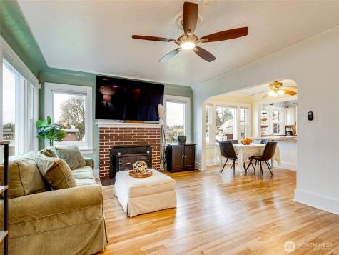 1510 Kinnear Street Kelso WA 98626