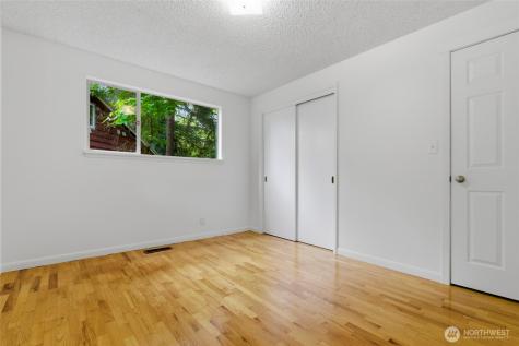 1013 NE 126th Street Seattle WA 98125
