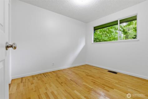 1013 NE 126th Street Seattle WA 98125