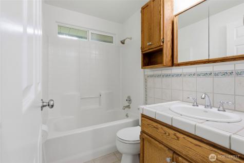 1013 NE 126th Street Seattle WA 98125