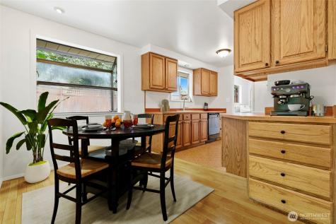 1013 NE 126th Street Seattle WA 98125