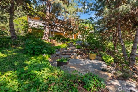 1100 Pitcher Canyon Road Wenatchee WA 98801