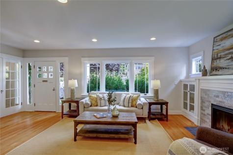 1611 10th Avenue W Seattle WA 98119