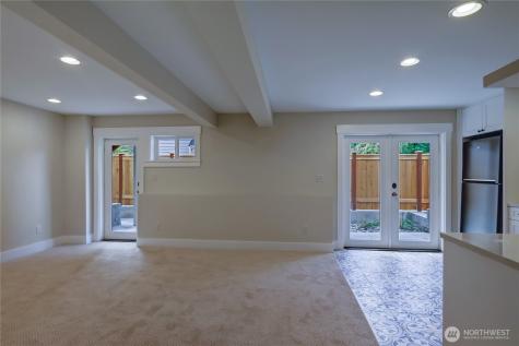 1611 10th Avenue W Seattle WA 98119