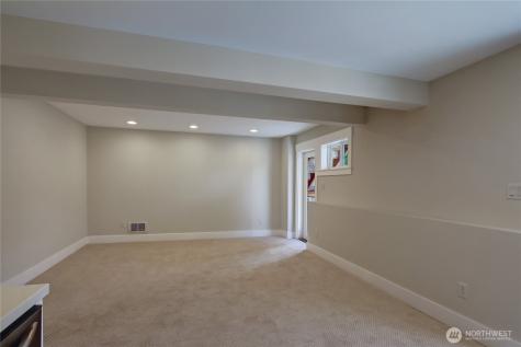 1611 10th Avenue W Seattle WA 98119