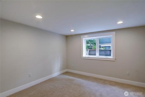 1611 10th Avenue W Seattle WA 98119