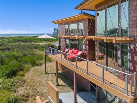 1505 Wild Rose Lane Westport WA 98595