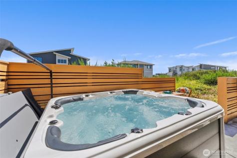 1505 Wild Rose Lane Westport WA 98595