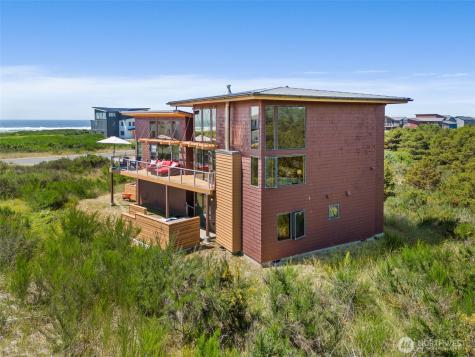1505 Wild Rose Lane Westport WA 98595
