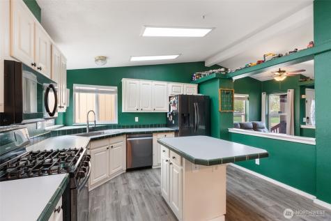 18139 Rice Lane SW Rochester WA 98579