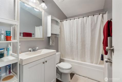 18139 Rice Lane SW Rochester WA 98579
