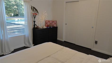 90 N Hamma Hamma Drive E Hoodsport WA 98548