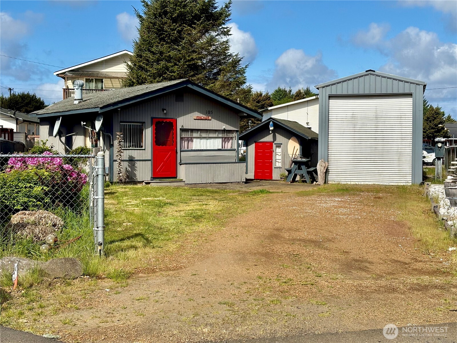 105 Victoria Loop NE Ocean Shores WA 98520