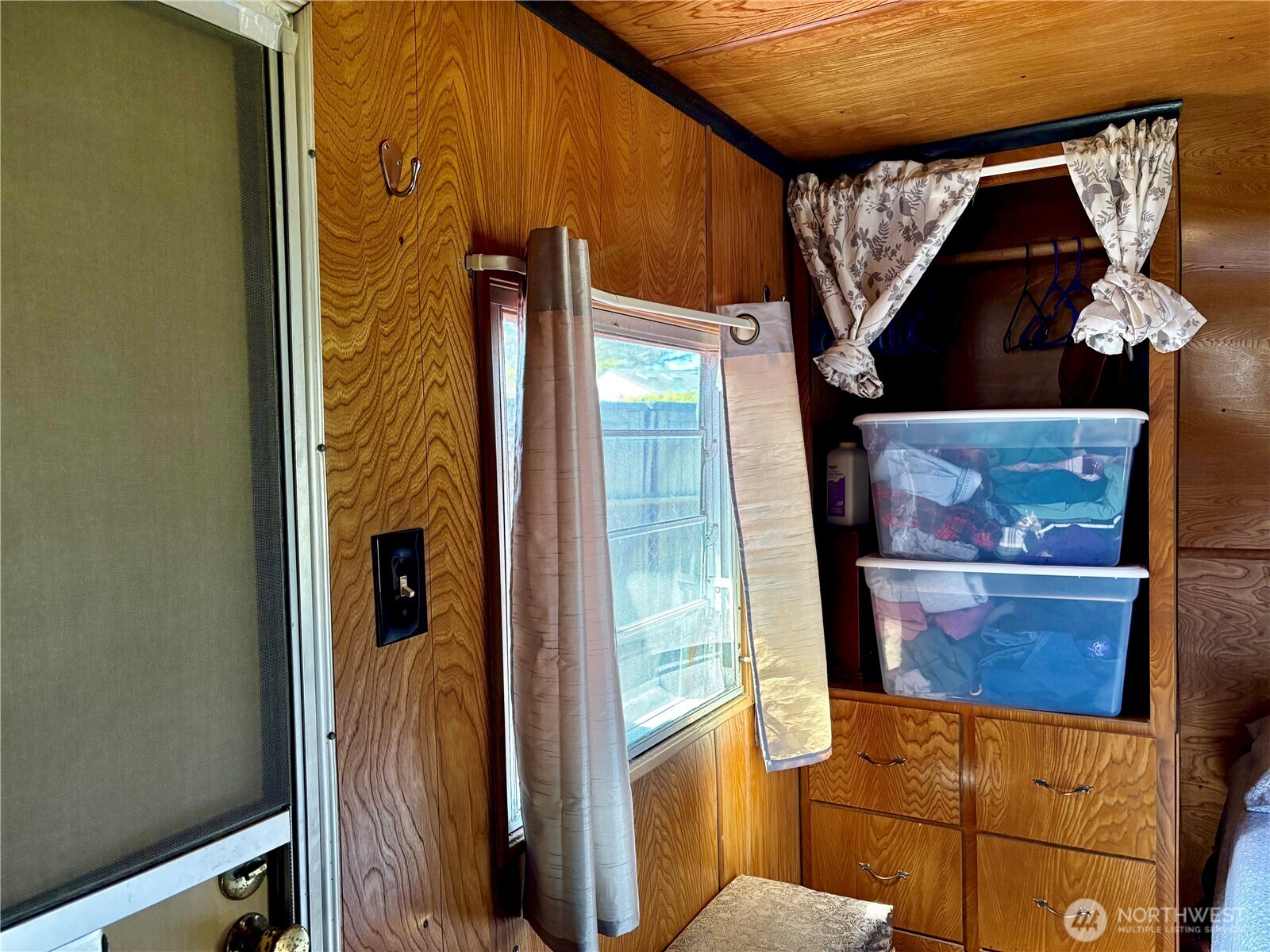 105 Victoria Loop NE Ocean Shores WA 98520