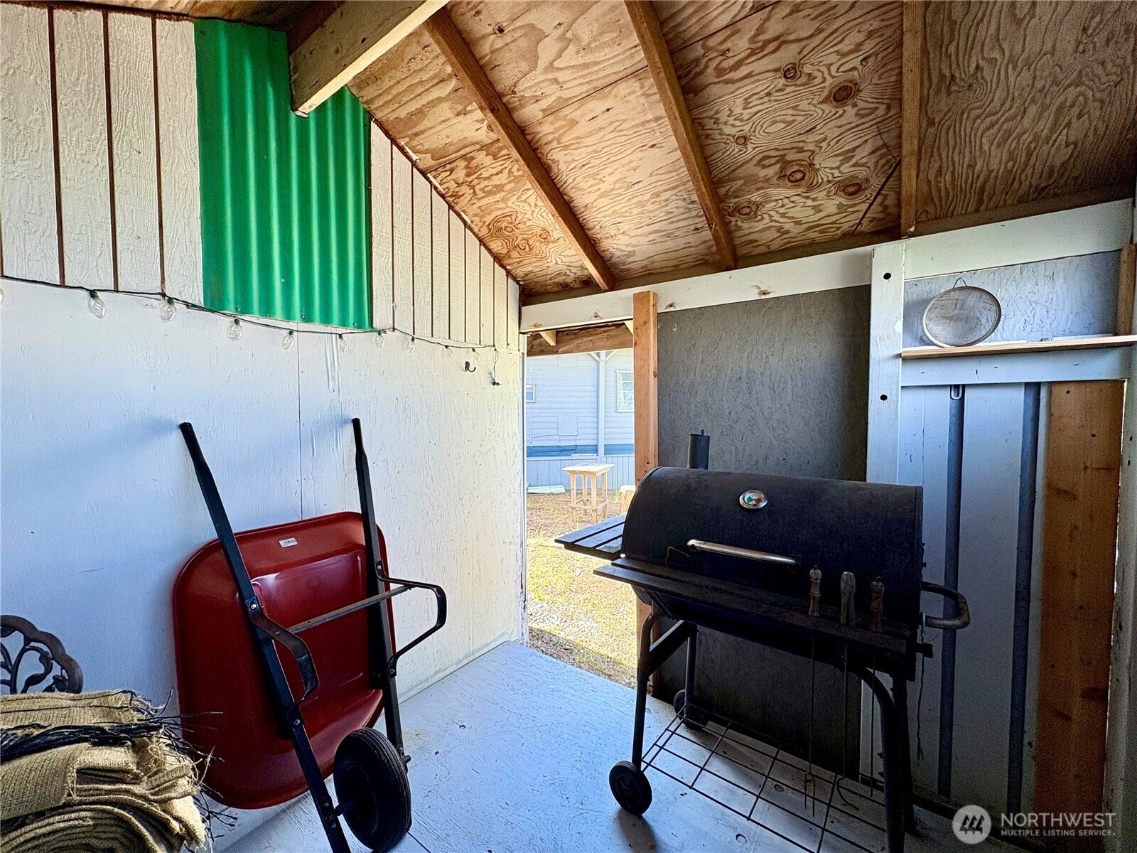 105 Victoria Loop NE Ocean Shores WA 98520