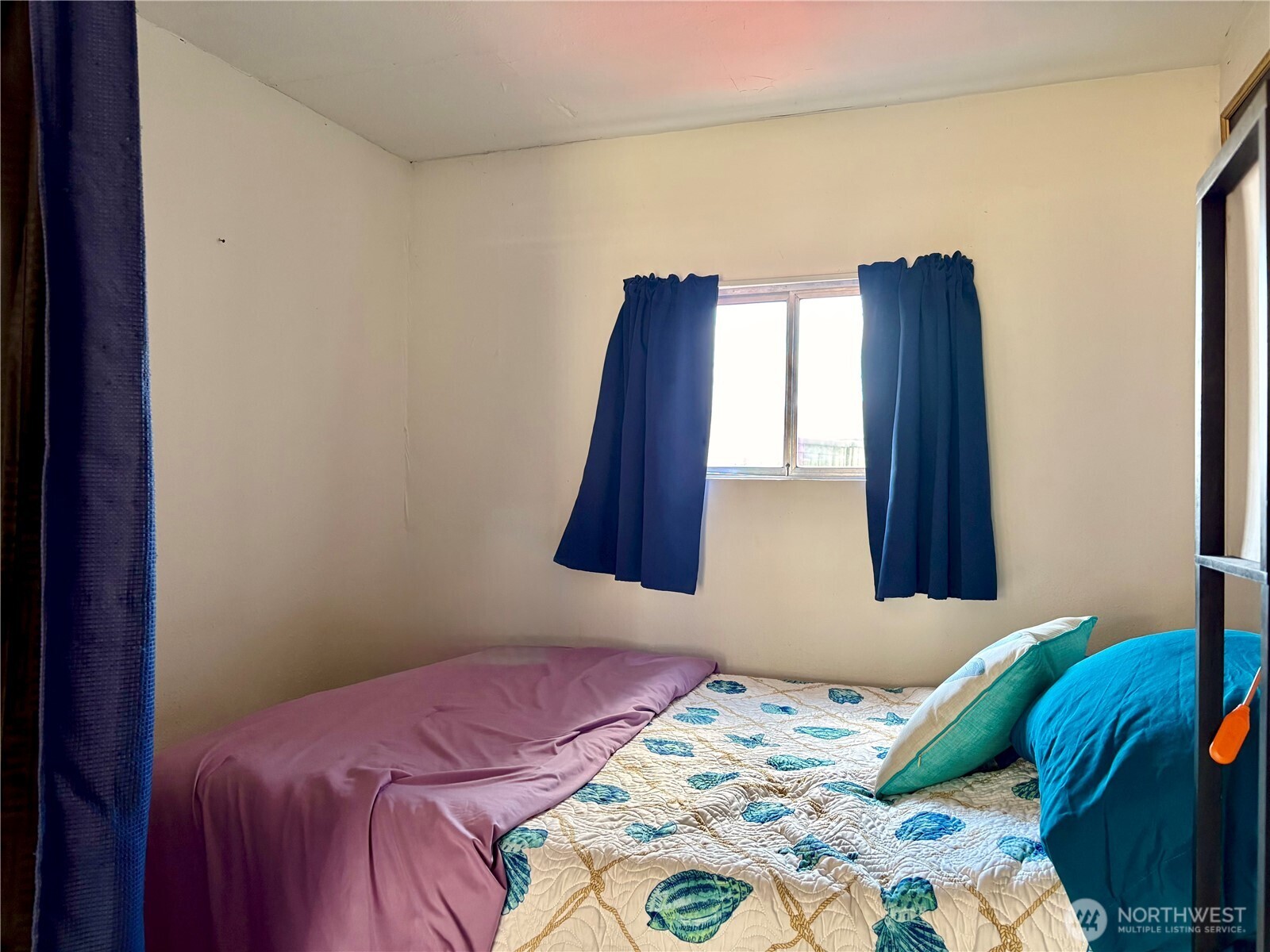 105 Victoria Loop NE Ocean Shores WA 98520