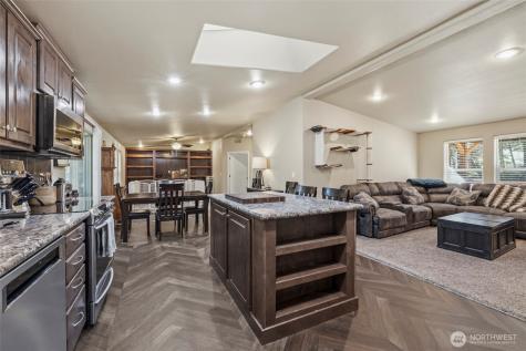 371 Sunset Drive Oak Harbor WA 98277