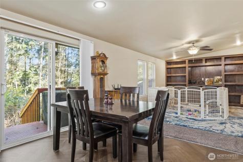 371 Sunset Drive Oak Harbor WA 98277