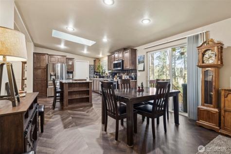 371 Sunset Drive Oak Harbor WA 98277