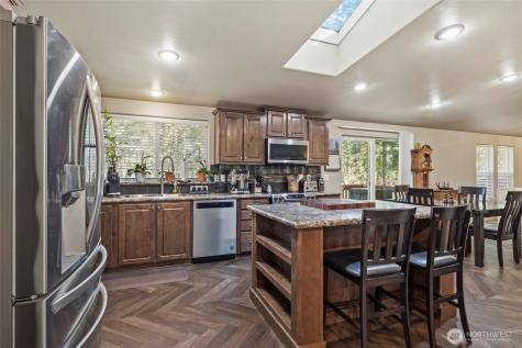 371 Sunset Drive Oak Harbor WA 98277