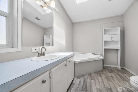 8807 226th Street E Graham WA 98338