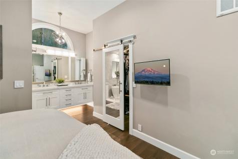 11512 Clear Lake North Road E Eatonville WA 98328
