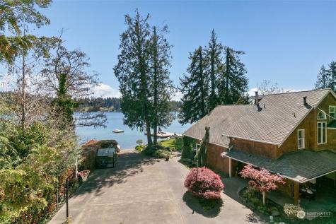 11512 Clear Lake North Road E Eatonville WA 98328