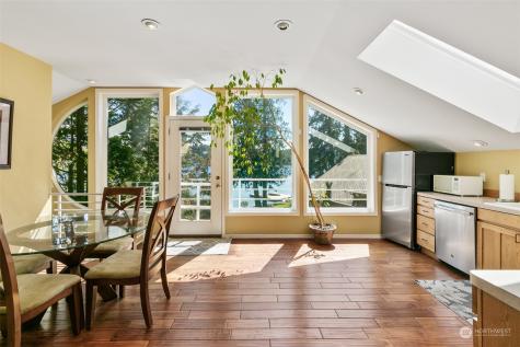 11512 Clear Lake North Road E Eatonville WA 98328
